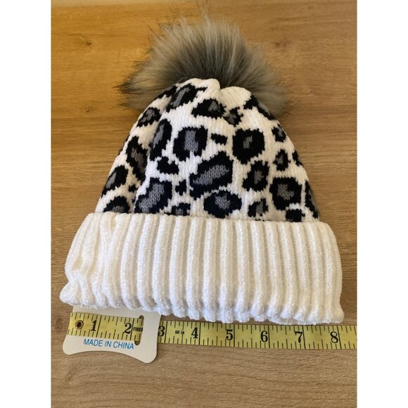 Altar’d State Leopard Print Knit Beanie Hat W/ Faux Fur Pom & Fleece Lining OSFM - Picture 5 of 6